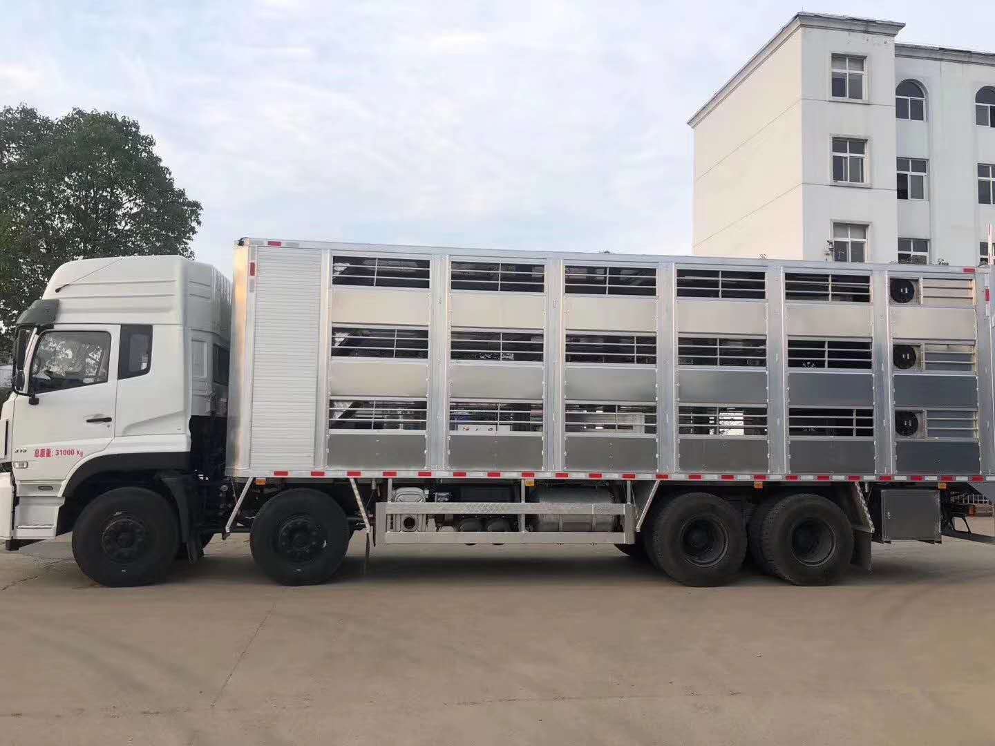 不锈钢拉猪车图片