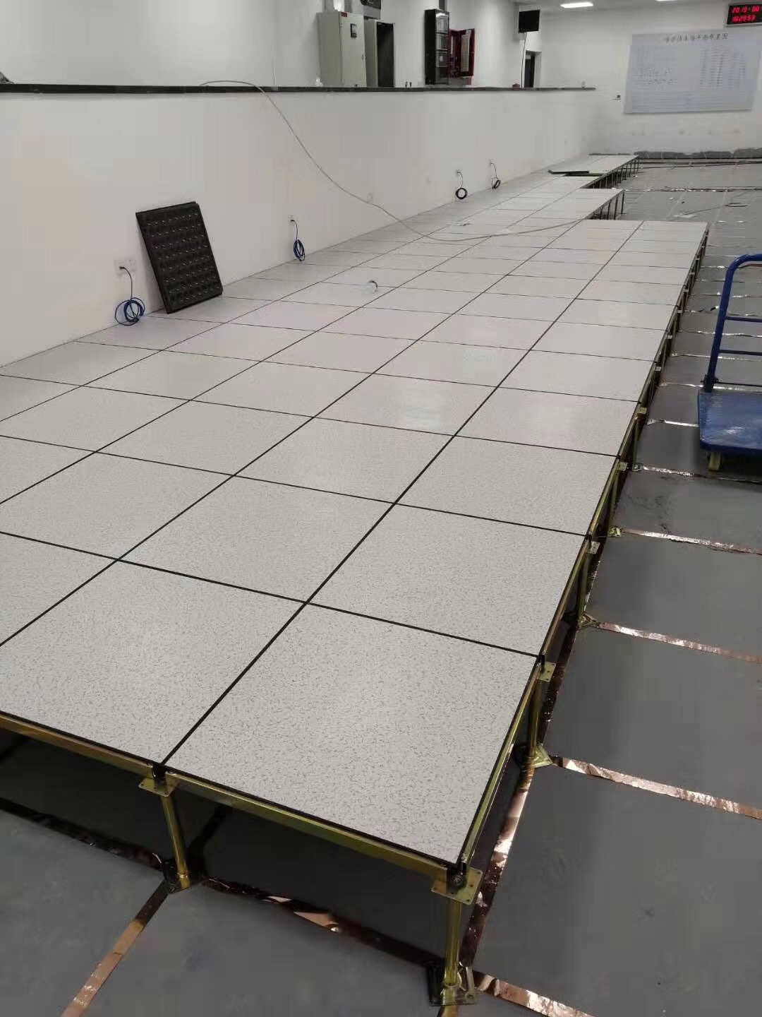 河南包送包安包赔美露复合防静电地板 现货充足