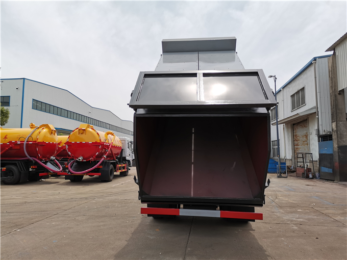 脱水污泥10吨污泥运输车10方污泥运输车报价