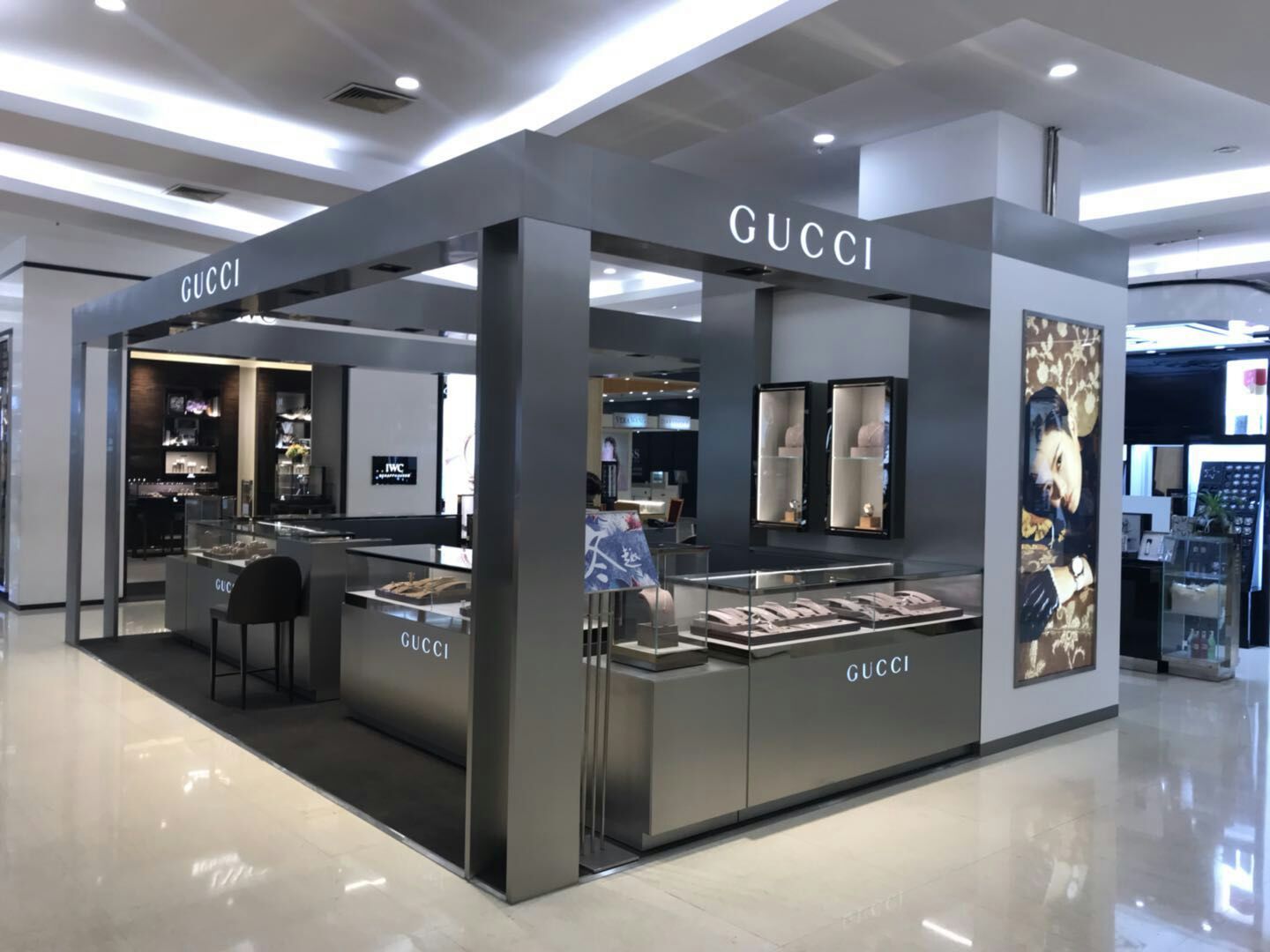 昆明资生堂化妆台化妆品展架批发