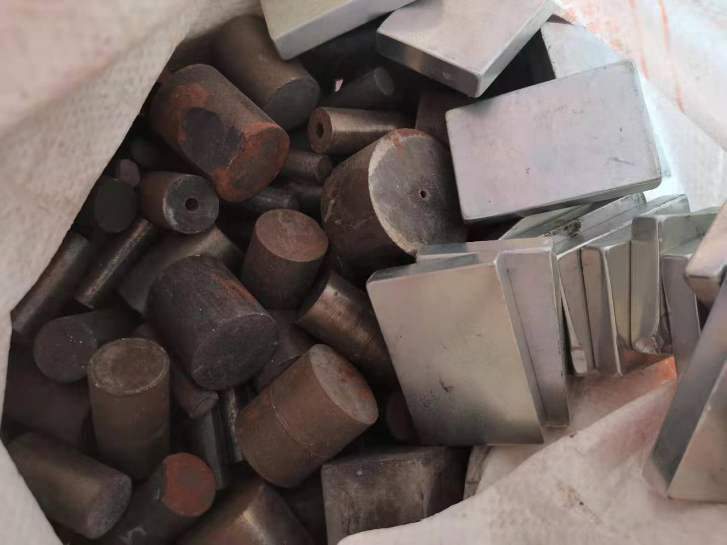 广东揭阳市强磁铁上门回收报价