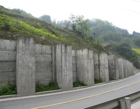 广东汕尾边坡防护公司抗滑桩施工