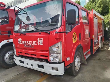 河南五十铃水罐泡沫联用消防车价格