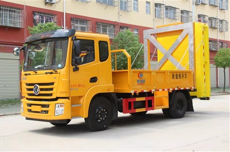 高速养护防撞缓冲车