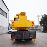 内蒙古乌兰察布市 凯马八吨汽车吊 国五国六小吊车厂家报价