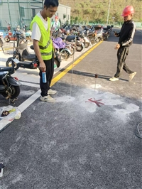 佛山
顺德杏坛厂区管道漏水检测,仪器探测管道破裂位置