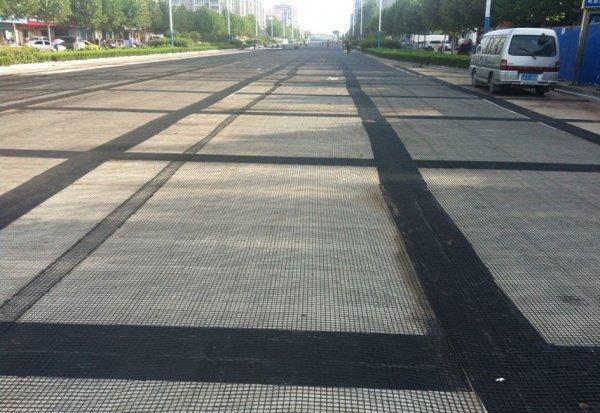 安徽路面防裂贴厂家自粘式抗裂贴泰莱德厂家