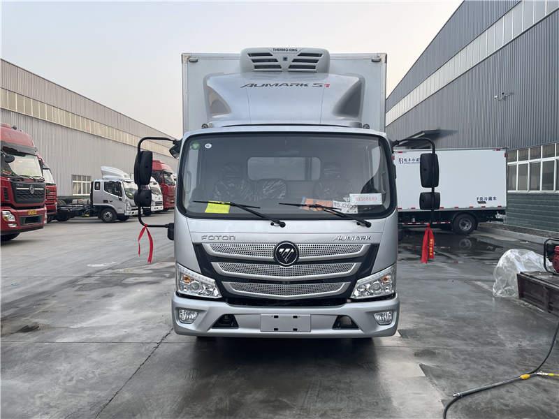 西藏6米8重汽汕德卡冷藏厢式车厂家