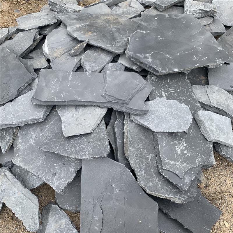 灰色自然面片石碎拼石 浅灰色毛石贴面石材 宝石蓝散石文化石 
