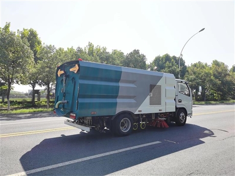 扫车  安全可靠