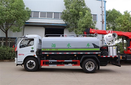辽宁8方洒水车生产厂家