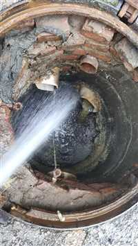 长沙岳麓区春晖路岳兴路，疏通管道，清理污水污泥，清理化粪池